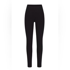 NWOT SKIMS OUTDOOR HIGH-WAISTED LEGGING | ONYX
